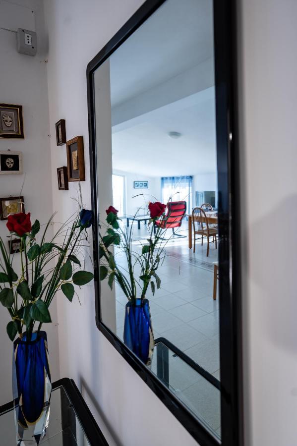 La Casa Del Maestro Attico Apartment Pisciotta Luaran gambar